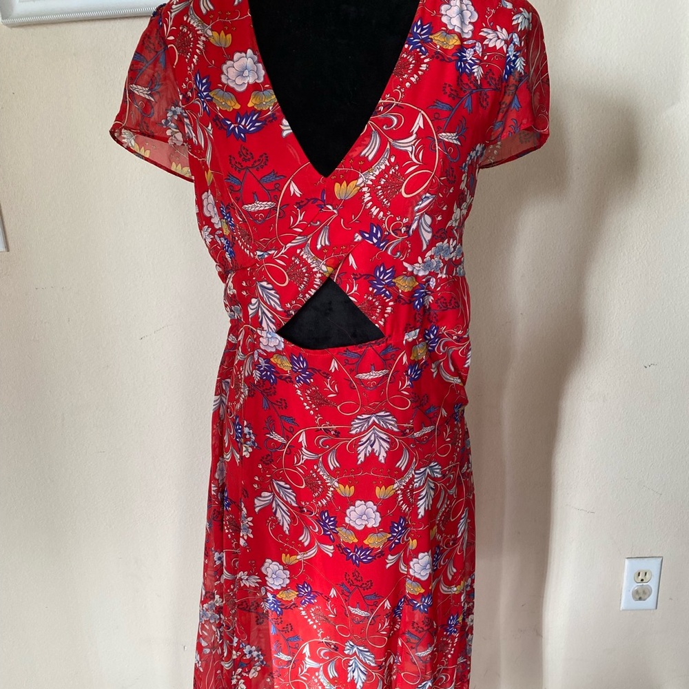 Red dress backless  long with flowered